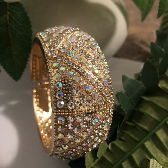 One pc bangle bracelet - Picture 3 of 4